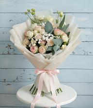 Букет цветов из:  Розы и Лизиантусы в Петропавловке Республики Бурятия