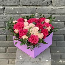 Цветочная композиция из Розы в коробке в Петропавловке Республики Бурятия