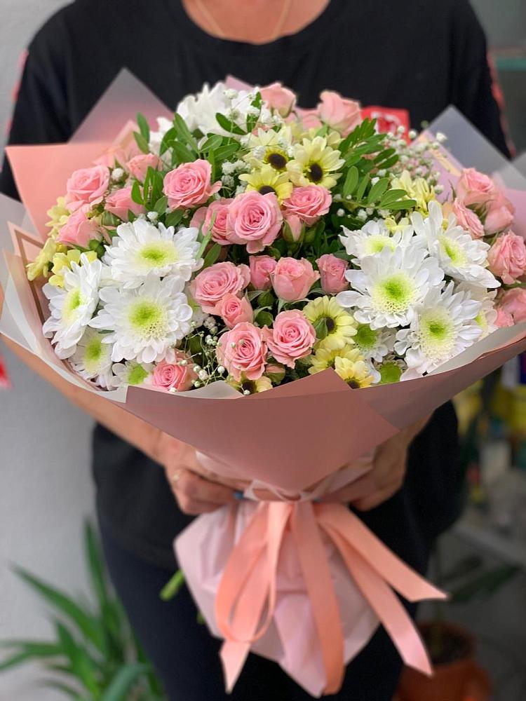 Букет цветов из: Розы и Хризантемы в Петропавловке Республики Бурятия