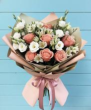 Букет цветов из:  Розы, Альстромерии и Лизиантусы в Петропавловке Республики Бурятия
