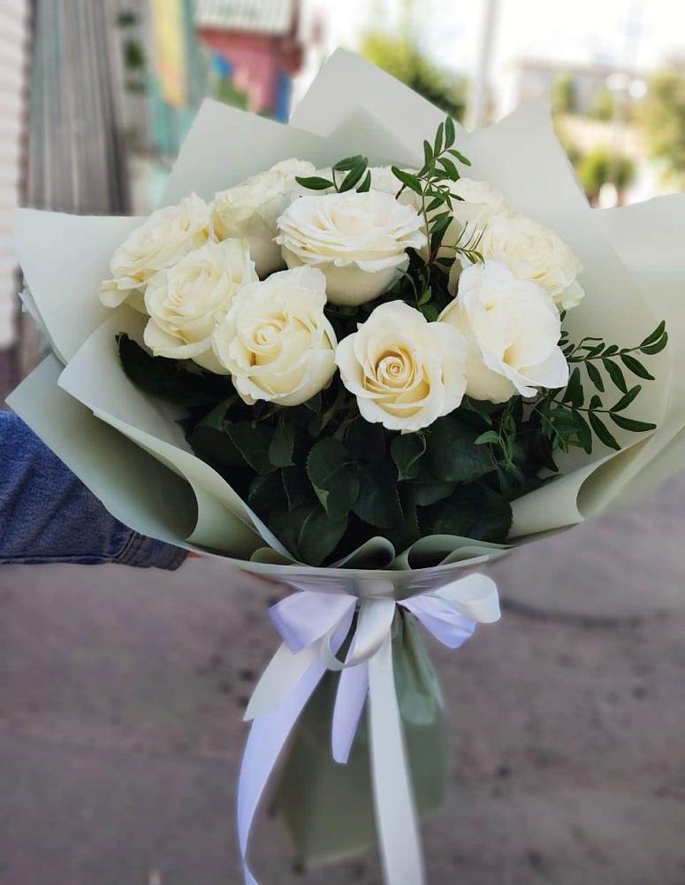 Букет Белые розы Проуд в Петропавловке Республики Бурятия