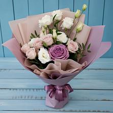 Букет цветов из:  Розы и Лизиантусы в Петропавловке Республики Бурятия
