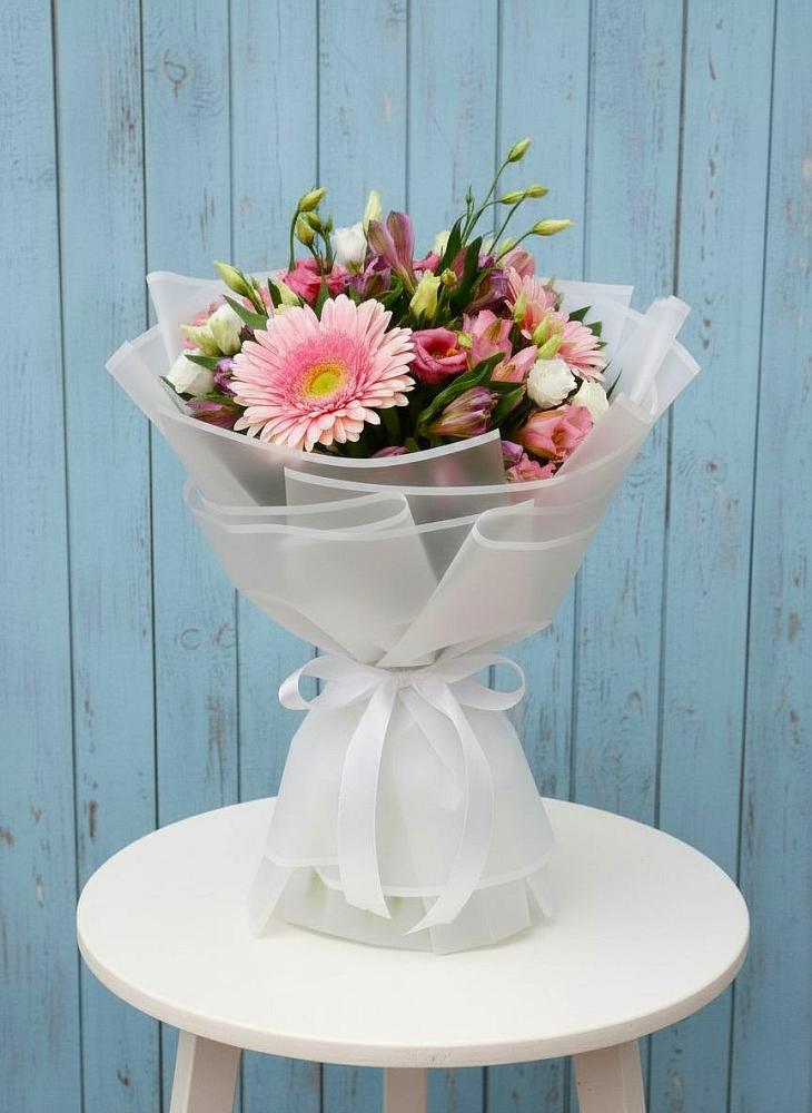 Букет цветов из: Герберы, Альстромерии и Лизиантусы в Петропавловке Республики Бурятия