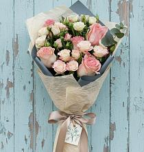 Букет цветов из:  Розы #REPLACE_PRED# Петропавловке Республики Бурятия