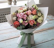 Букет цветов из:  Розы, Лизиантусы и Гвоздики в Петропавловке Республики Бурятия