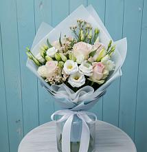 Букет цветов из:  Розы и Лизиантусы в Петропавловке Республики Бурятия