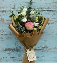 Букет цветов из:  Розы и Лизиантусы в Петропавловке Республики Бурятия