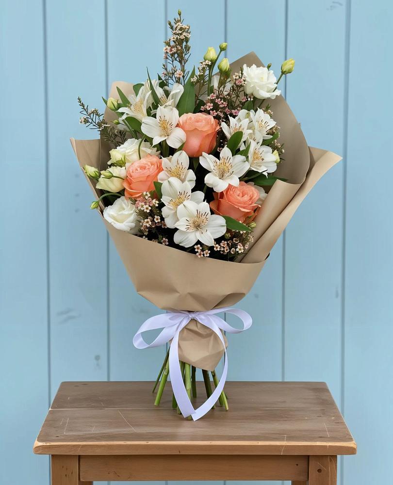 Букет цветов из: Альстромерии, Лизиантусы, Розы и Хризантемы в Петропавловке Республики Бурятия